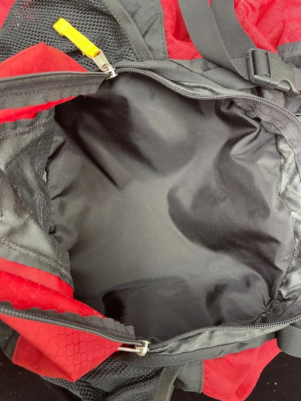 L.L.Bean Trekker backpack -  25L daypack - very nice condition.